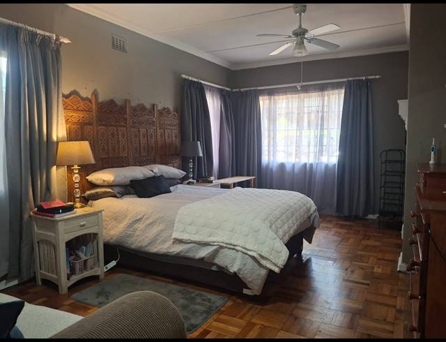 5 BEDROOM FREEHOLD FOR SALE IN CLARENDON